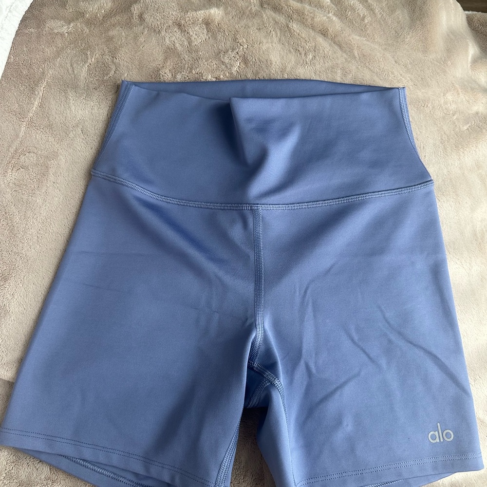 ALO Yoga Women's Blue High-Waist Shorts